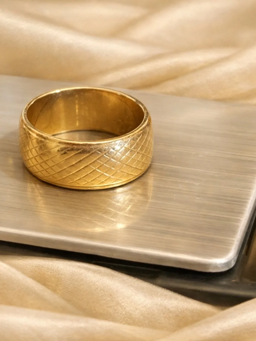 14K Gold Crosshatch Wedding Band , Size 6,  6.7 g Romantic Elegance, c.1971